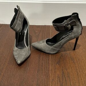 Rachel Zoe Women’s Grey Suede Heels Size 7
